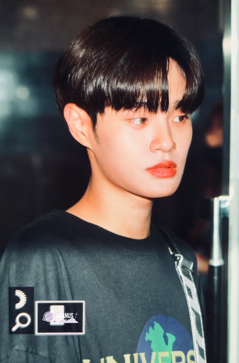 uranus_ur's tweet image. 200804 퇴근 
이렇게 귀여운 사람은 이대휘 밖에 없어요 !!! 🥰🥰🥰 
#대휘 #DAEHWI 
#이대휘 #LEEDAEHWI 
#AB6IX      #에이비식스