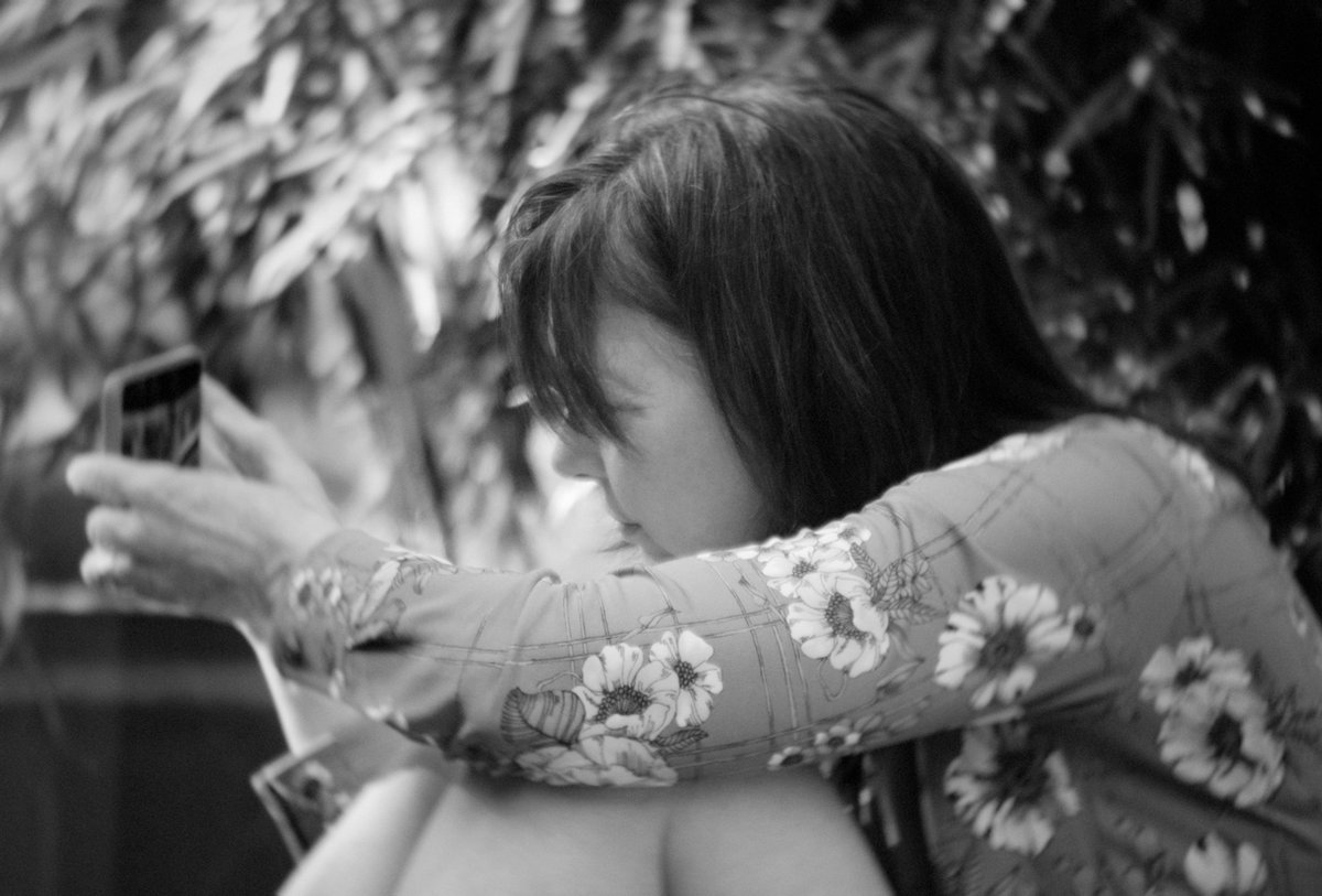 Suzy Callahan – Not Exactly Sad noiseroom.com/2020/08/04/suz… #kramer #lindaronstadt #mazzystar #newrelease #songwriting #suzycallahan