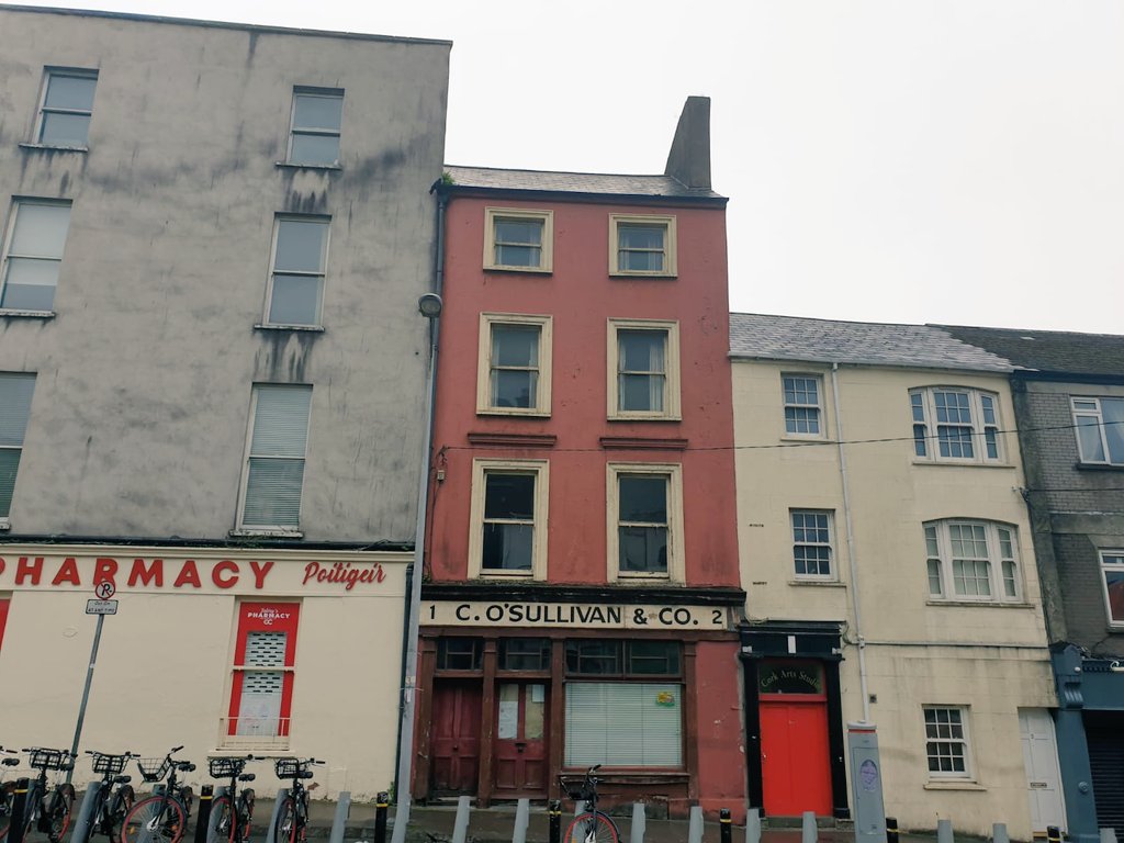 love this empty heritage property in  #Cork city centrethe old shop front has so much characterbe great to see it restored & used, someone's home, workspace, retail #homeless  #regeneration