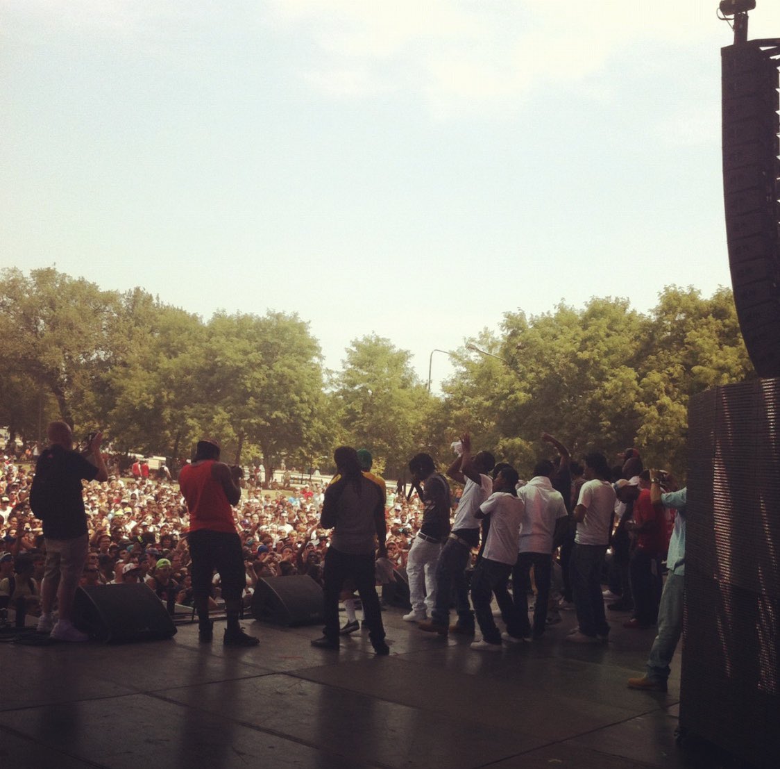 fakeshoredrive tweet picture