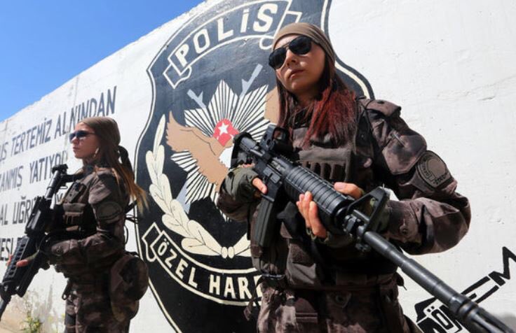 Nene Hatun, Kara Fatma, Şerife Bacı...ve daha niceleri 🇹🇷

Kan aynı kan..
Ruh aynı ruh..