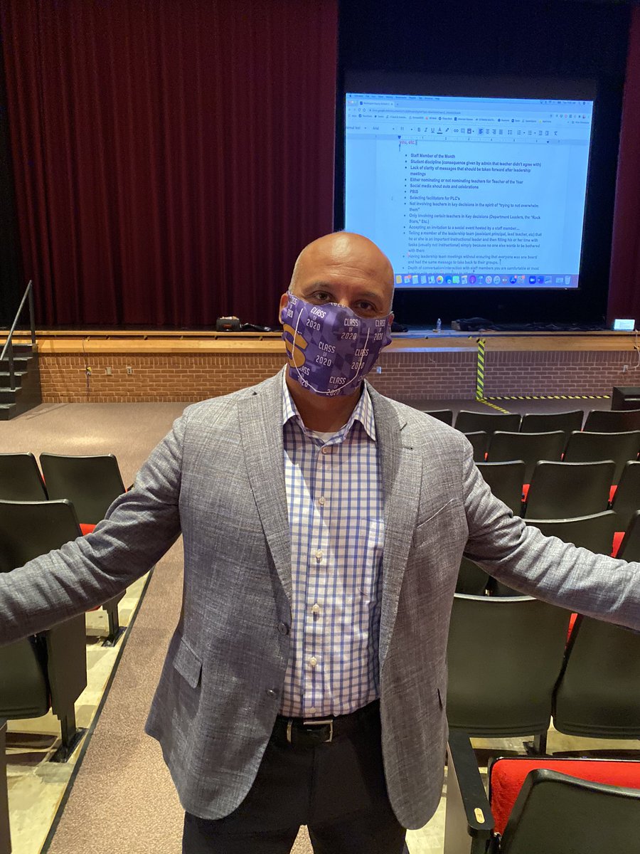 <a href="/casas_jimmy/">Jimmy Casas</a> rocking the <a href="/SmithsburgHigh/">@Smithsburg High School</a> mask. Great message this morning. Invest &amp; give your staff/students a meaningful voice. #wcpsmd