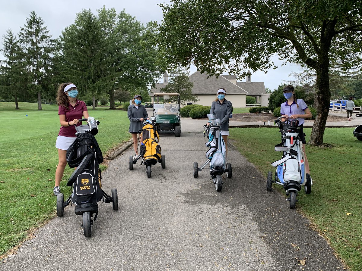 ua_girlsgolf's tweet photo. Our coaches and girls are all masked up and ready to go! Be safe! #tryouts2020 #maskson #wewantaseason @UAHSAthletics @UA_SpiritClub https://t.co/pNbCDuipNC