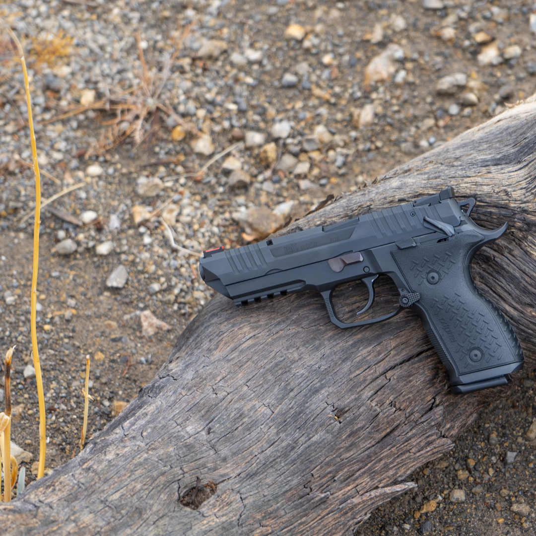 KVARCorp's tweet photo. Have you had a chance to try the #RexAlpha ? @fimegroup s straight out of the box competition pistol!!
-
#America #Merica #MilitaryArms #CopperCustom #2A #Freedom #GunsDaily #Gunlife #GunChannels #Tactical #WeaponsDaily #SelfDefense #9mm #Pistol #Handgun #Arex #Rex #Alpha https://t.co/nsrBzjgf5Y