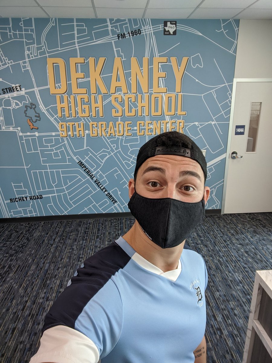 CCMSBandGuy's tweet photo. I'ma let y'all finish but @Dekaneywildcat 9th grade center is THE BEST 9TH GRADE CAMPUS OF ALL TIME @SpringISD 🤩💯 #WelcomeToTheNation https://t.co/RMlPCEINhu