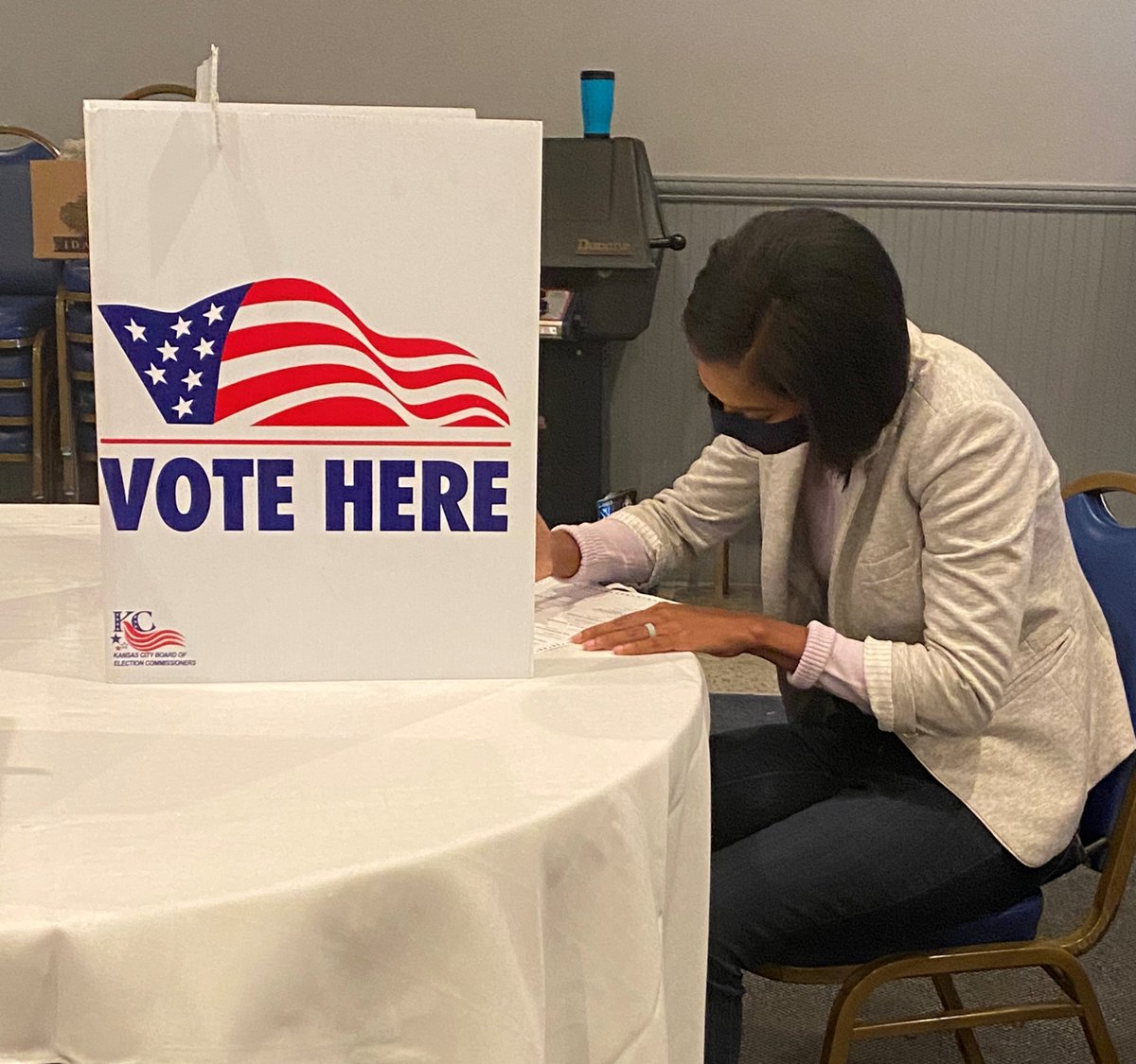 PhyllisForMO's tweet photo. I've already voted #PhyllisforMo, now it's your turn! Make your way to the polls by 7 p.m. to make sure your vote is counted. https://t.co/AqTxU54fWq