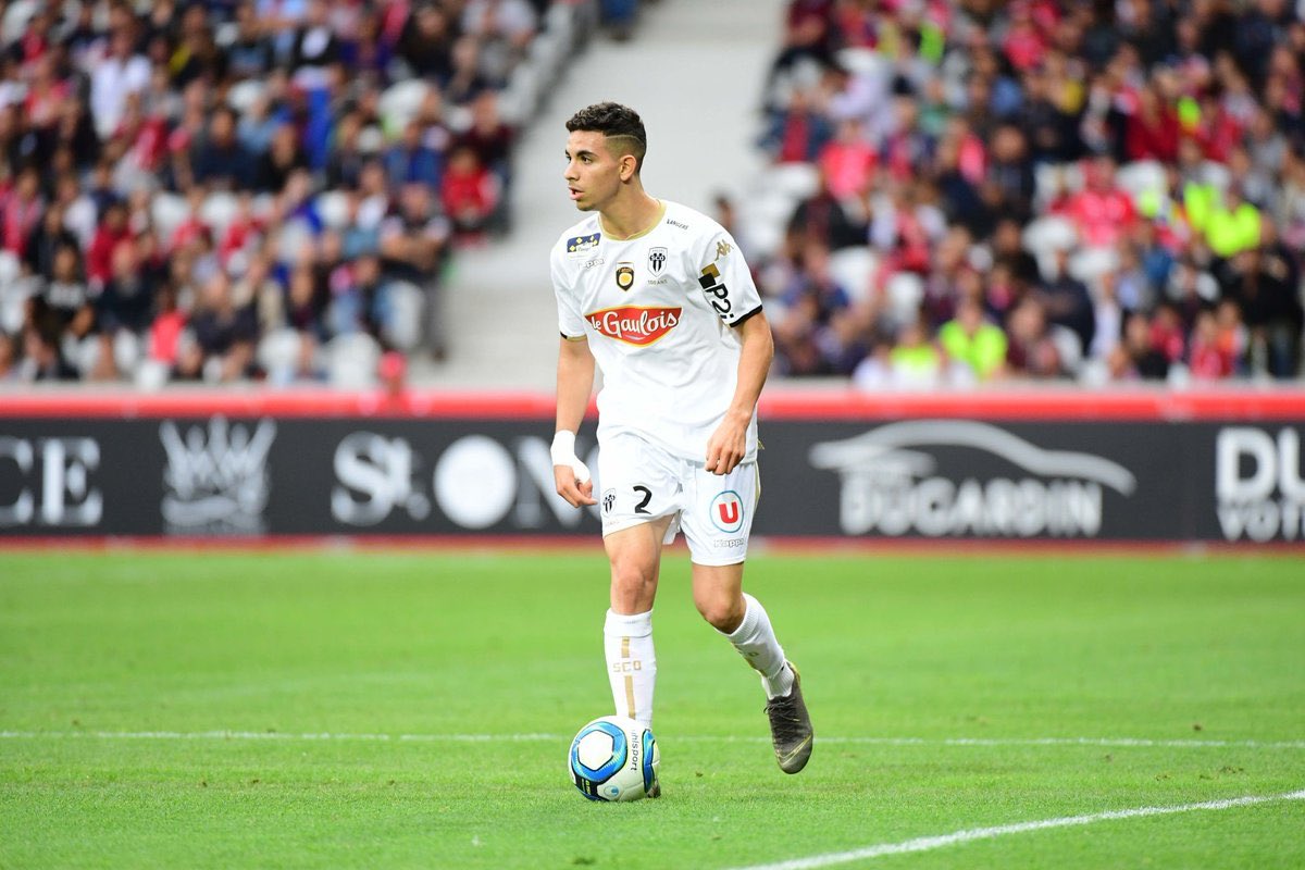 Aït-Nouri could probably improve in toning down on his aggression, that way he could get dribbled past less! He also makes nearly 2.53 passes into the final third per 90 which is good, but could also go up as he develops into a more intelligent player!