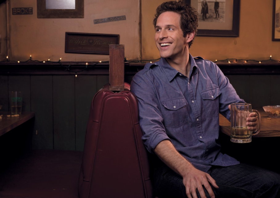 latimes's tweet image. 🍺📺‘It’s Always Sunny In Philadelphia’ dropped 15 years ago today 📺🍺

Here's how @alwayssunny has defied the odds in Hollywood latimes.com/archives/la-xp… (Images via FX)