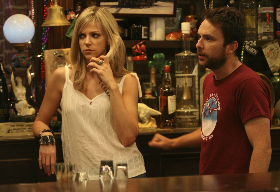 latimes's tweet image. 🍺📺‘It’s Always Sunny In Philadelphia’ dropped 15 years ago today 📺🍺

Here's how @alwayssunny has defied the odds in Hollywood latimes.com/archives/la-xp… (Images via FX)