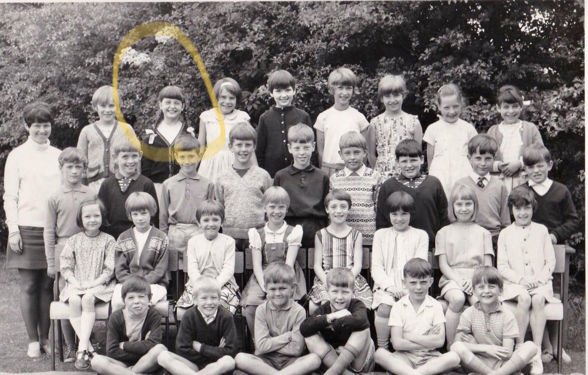 chrissyguk2001's tweet photo. Class photo aged 10  #timeflys how things change. Except the  fringe 🤪 #classof68 https://t.co/QrTOdxI1LU