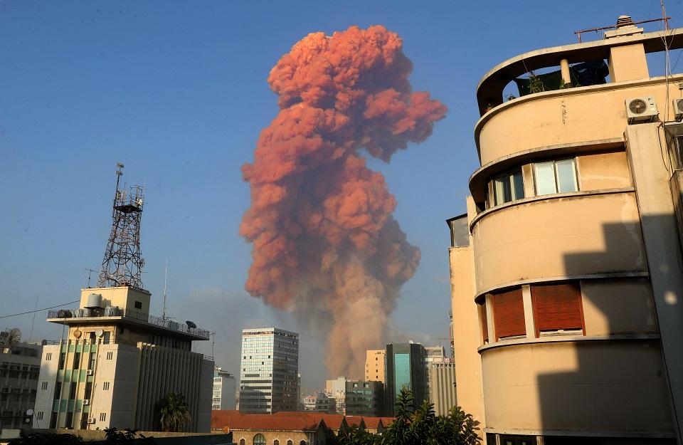 gmanews's tweet photo. LOOK: An explosion rocks Beirut on August 4, 2020. The blast, which rattled entire buildings and broke glass, was felt in several parts of the Lebanese capital, an AFP correspondent said. (Photo: Anwar Amro/AFP)

Read more about it: https://t.co/ayvAcwTQtU https://t.co/HfEmu1QiUH