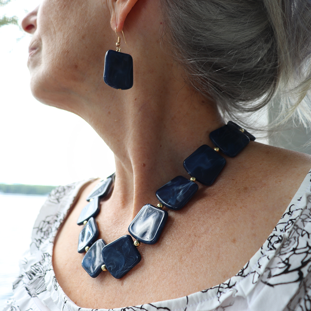 NovadabJewels's tweet photo. This summer we have been feeling inspired by the deepest shades of blue! Maybe it's because it is the summer and all we want to be is surrounded by water.
https://t.co/wBOsstl2N0
#dealoftheday #jewelryforsale #jewelryset #jewelryfashion #necklace #necklaceset #necklaceforsale https://t.co/kcRjTzI6tc