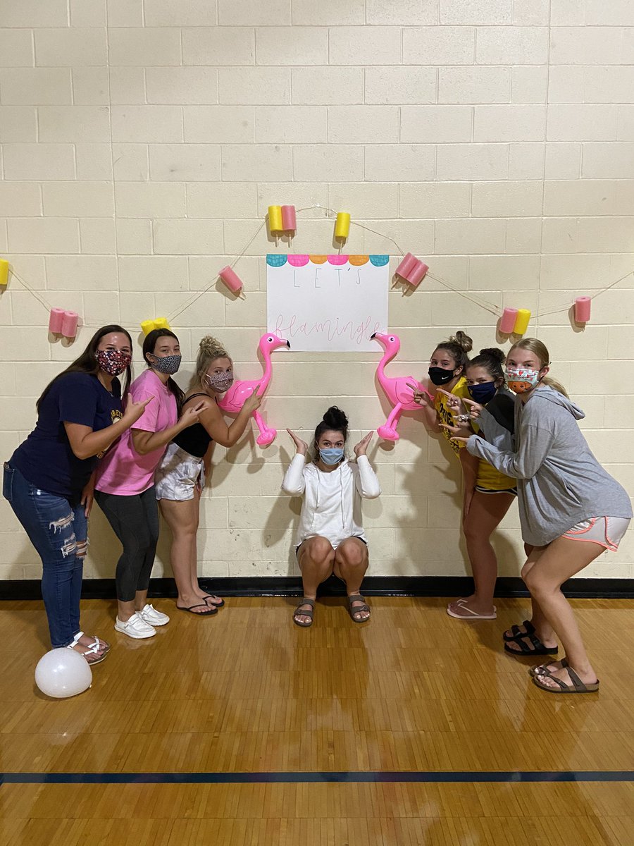 lets_go_hornets's tweet photo. Thank you to the juniors and seniors for getting our gym ready for camp! #cheercamp2020 #letsflamingo 🌸🦩🥥☀️🌺🦜 https://t.co/HiFlW1IX2w