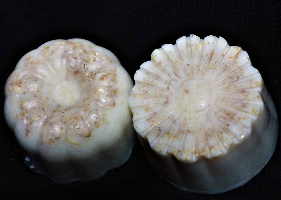 Handmade Soap Bars! 

Get yours here: etsy.com/shop/StarrHand…

#handmadesoap #handmadesoapbars #cinnamon #honey #honeysuckle #peppermint #oatmeal #Starrhandmadegifts #soap #soapbars