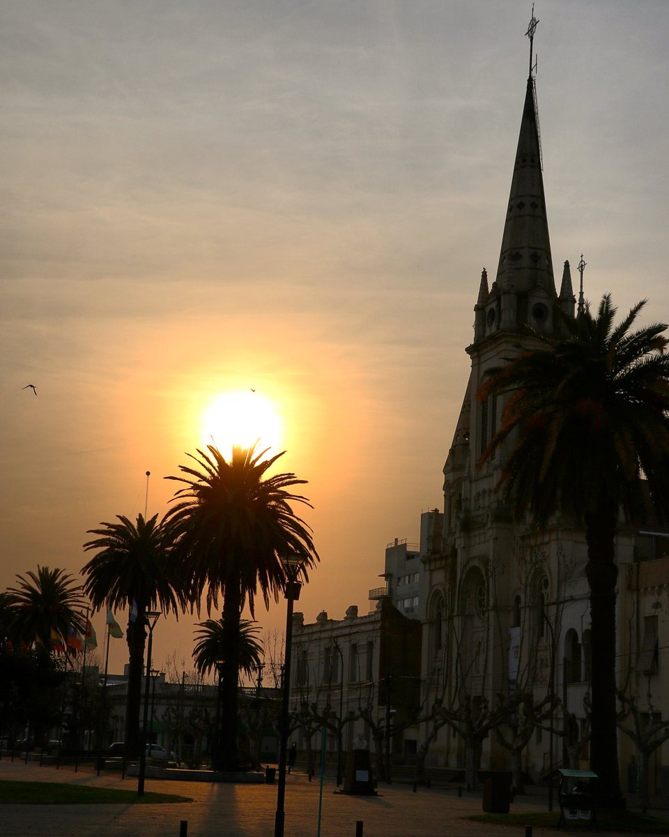 📸 Atardecer en Bolívar!! 🙌
Que Linda es Nuestra Ciudad!! ♥️