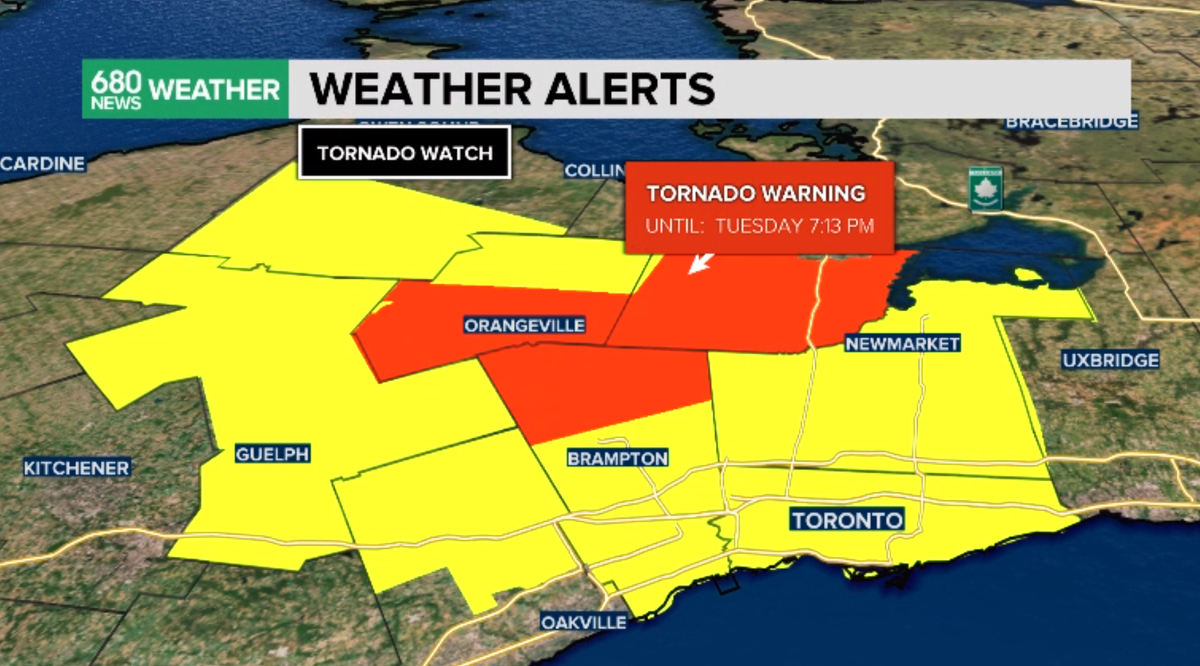 CityNatasha's tweet image. 5:52pm: TORNADO WATCH now includes City of #Toronto. Warnings to the north #getinside