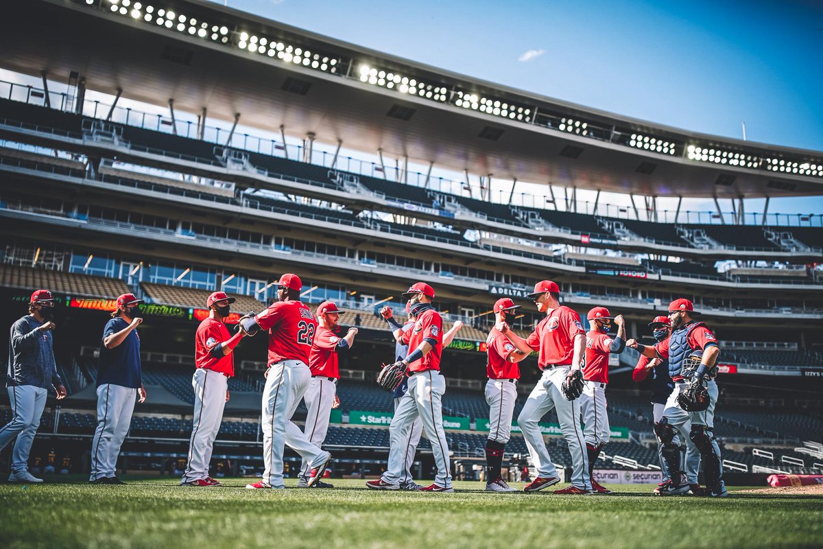 Twins's tweet photo. 4 series, 4 series wins. Let’s go!

#TwinsWin | #MNTwins https://t.co/dTVYYxlaBv