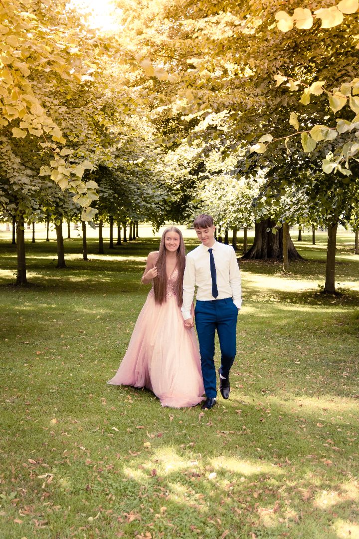 Perfect prom couple 💕 Libby & Jacob.....what a fab photo shoot at @BoughtonH @MissMolcher_KBA @KBAViking @KBAPhoenix #ClassOf2020 #year11leavers #preprom