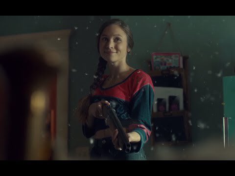 HowdyImTeddie's tweet photo. Waverly with a shot gun. That’s it, that’s the tweet. #WynonnaEarp #Eaper #WayHaught https://t.co/djCQuI9o05