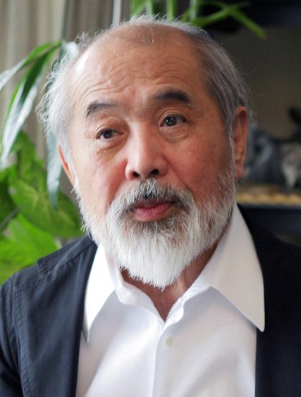 A thread about the life and wisdom of Kenji Ekuan, designer of the Kikkoman soy sauce bottle.