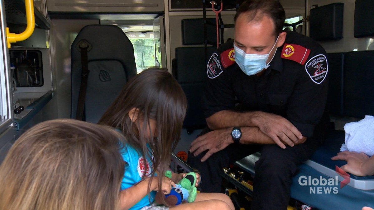 WATCH Two bystanders were honoured in Prince Albert after they saved a