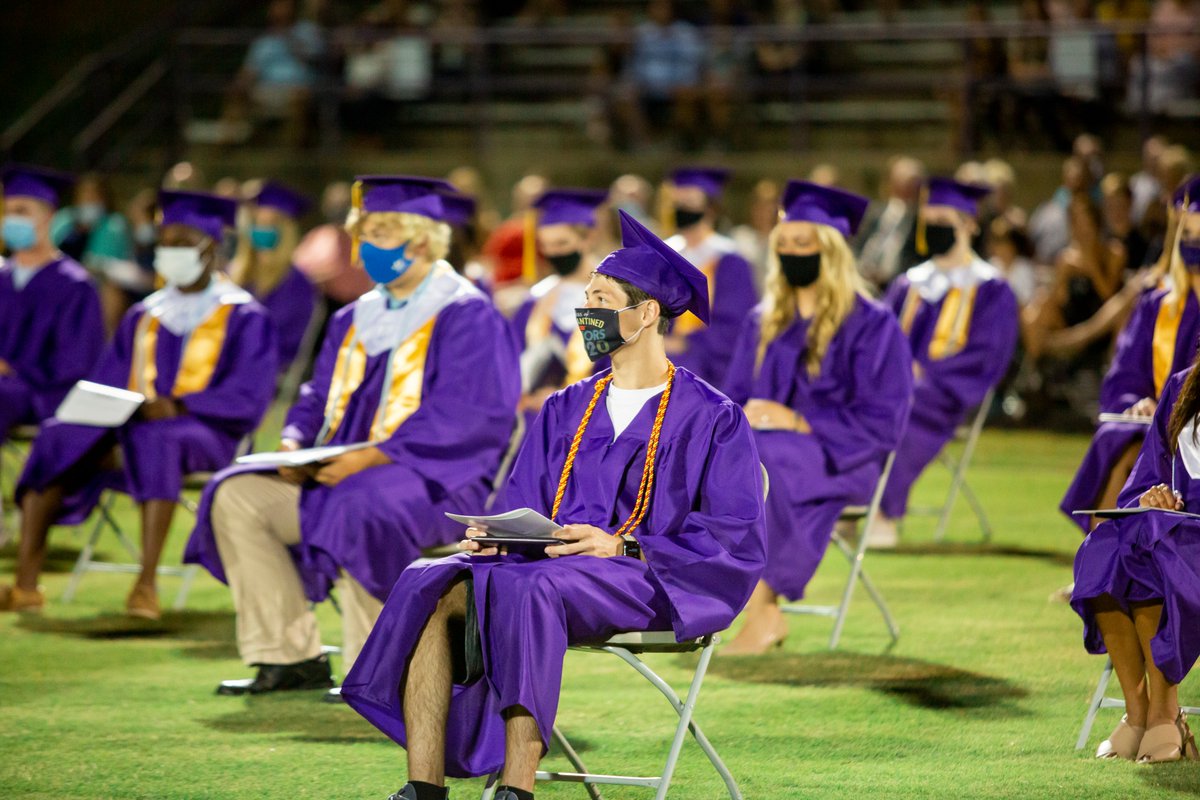 CACMustangs's tweet photo. Last Sunday, August 2, the class of 2020 left Mustang Mountain as alumni. It was an honor to send them off into the world with all the love and celebration they deserve. 

We love you more!

Check out more on-the-field shots on our Facebook https://t.co/r0r9qK83eG https://t.co/9hDK2y91Sf