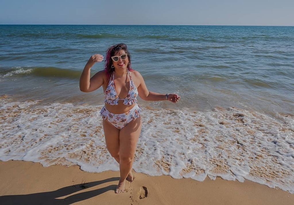 JFRGirls's tweet photo. Happy birthday to me 🥳🥳
..
🩱 @sheincurve (15% de descuento con JFRGIRLS15)
📸 @mimafons
..
#realsummer2020 #loverealsummer2020 #shootingdeverano #verano2020 #actitudessalud #ropadebaño #curvystyle #bikinicurvy #sheincurve #summershooting #sheingals #s… https://t.co/XiKOx3Nkmt https://t.co/7NpPP7QaLx