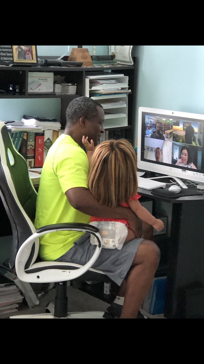 lashaexoxo_'s tweet photo. why did i walk in the computer room and i see my child sitting on my dads lap.... IN MY WIG 😭🤣 https://t.co/qOyIgjWsaW