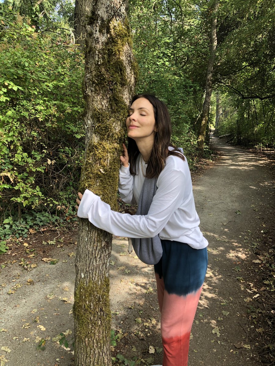 katharinemcphee's tweet image. *listens to folklore once*