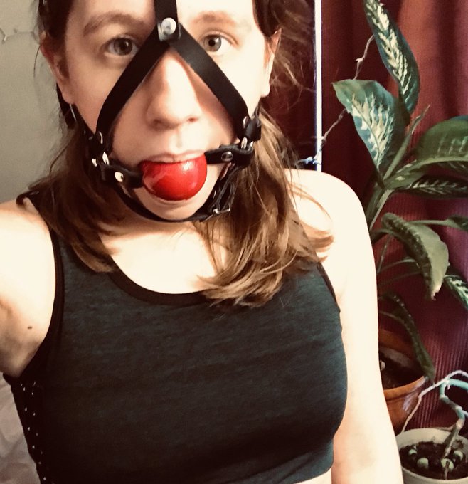 New toy courtesy of @Mattdean1976  (thank you!) Coming to a bondage photoset soon 😏 https://t.co/nGa<a class="tags" target="_blank" title="On Twitter" href="/?out=eyJ0eXAiOiJKV1QiLCJhbGciOiJIUzUxMiJ9.eyJpYXQiOjE3MjU0NTg3NzMsImlzcyI6InR3cG9ybnN0YXJzLmNvbSIsIm5iZiI6MTcyNTQ1ODc3MywiZXhwIjoxNzU2OTk0NzczLCJyZWRpcmVjdF91cmwiOiJodHRwczovL3R3aXR0ZXIuY29tL01hdHRkZWFuMTk3NiJ9.Exohvhm6Q5DSYJG-vxQg3pKtgCVPDFhXw2MWdSh0QEd2nDMbszexPlxoXQso9XeHag9vNJH7xE31UJSdFOL_Kw">@Mattdean1976</a><a href="/tag/mvsales"class="tags"><span>#mvsales</span></a>