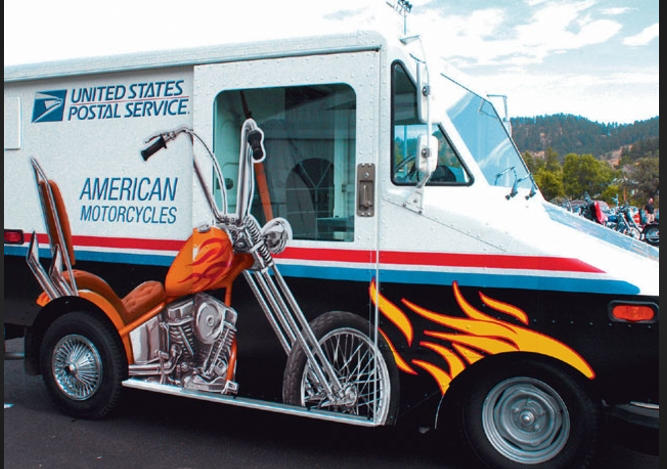 RogerSchaeffer3's tweet photo. #DontDefundUSPS #Motorcycles https://t.co/A7i4qA9stf