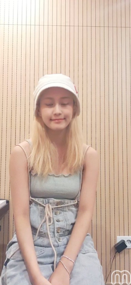 twicecatcher98's tweet photo. Happy Birthday, Sanga! It was so fun hanging out with you on MixChannel earlier today. I hope you had a super fun day and ate lots of Red Velvet cake (your fav!) 😊🍰❤️ #sanga #HappySangaDay #PINKFANTASY #kpop #PinkFantasy_ShadowPlay https://t.co/PXEyS1kRMN