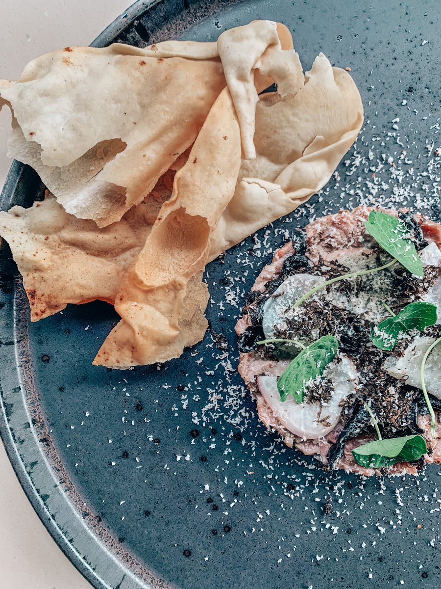 TheFishHotel's tweet photo. ✨ Truffle Tuesday’s ✨
.
Start(er) things off with this taste bud tantalising truffle beef tartare, almond and salted lavash cracker. 🍽
.
#absolutelycracking #hookedongoodgrub #fishmoments🐟 https://t.co/PkUXkU9M0R