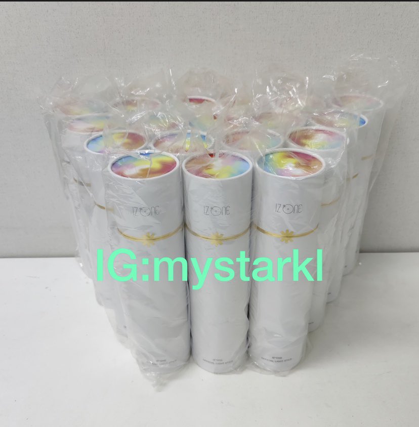 mystarshop's tweet photo. Izone Official Light Stick https://t.co/eyDTfCV6g6