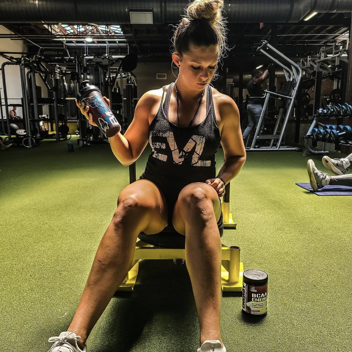 EVLsports's tweet photo. #BCAAENERGY boosts performance by combining the highest quality BCAAs, natural energizers, endurance boosting amino acids, and antioxidants you can use anytime!
#EvlutionNutrition #EVLambassador: @moneymakermegs
#EVLsports #EVLnutrition #EVL #Evolve #TeamEVL https://t.co/c4V562hrRt