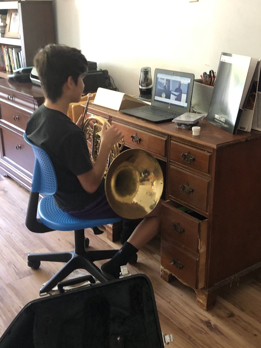 aguirrereads's tweet photo. Virtual Band Camp with @NISDHobby! #PurplePower #RootedHobby https://t.co/SiItjx9gpx
