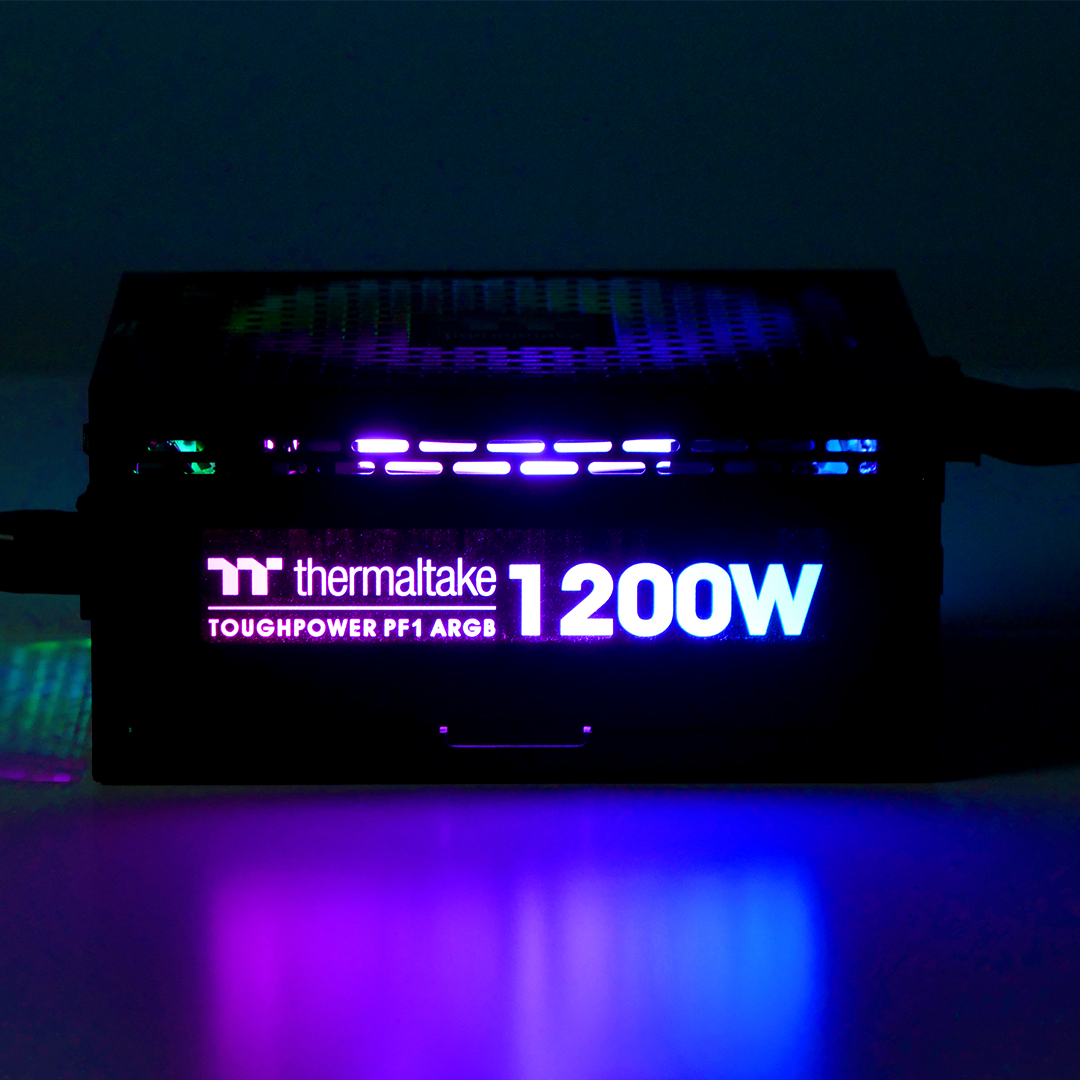 Thermaltake_na's tweet photo. PSUs are the reliable and powerful hidden gems that keep your pc going, so why not treat yourself to a RGB power supply and #letitshine
#doyoulovethatglow
#thermaltakeusa #thermaltake #PSU #RGBPSU #PC #pcbuild #powersupply #hiddengem #power #rgbpowersupply #workfromhome #amazed https://t.co/lTitFaE8JZ