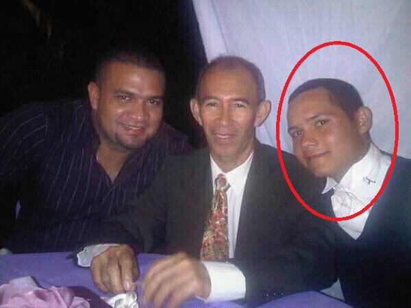 OlegAlexis's tweet photo. DESAPARECIDO EN  MÉXICO!!!
Agradezco me ayuden a localizarlo es hijo de mi comadre Carmen Rodriguez, que vive en el Estado Anzoategui, su telefono es 58-412-8636849.
Les anexo comunicación de la Fiscalía y fotografias
https://t.co/kGNhrop9Wz…/1UXgEo1zo9s6x332W1Yai3nqb1…/view… https://t.co/oJVwjTp8p3