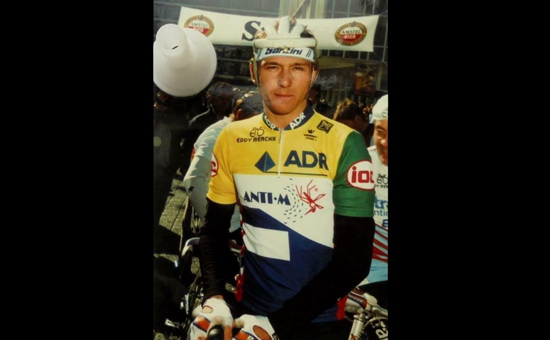 En 1988 ficha por el ADR belga, equipo que se quiere meter de lleno en la pelea de las clásicas flamencas (con la contratación de Eddy Planckaert) y a su vez tener un sprinter que le dé presencia en el Tour de Francia. Conjunto que dirige José De Cauwer: