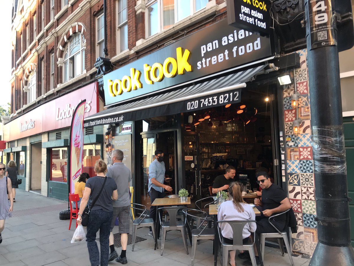 FordwychRA's tweet photo. Good to see people taking advantage of #EatOutToHelpOut scheme in bars, cafes and restaurants on West End Lane tonight. Banana tree had queue to get in! #nw6 #WestHampstead #tooktook @bananatree @Wolfpack_Lager #rosasthaicafe https://t.co/EaiLe3JqR8