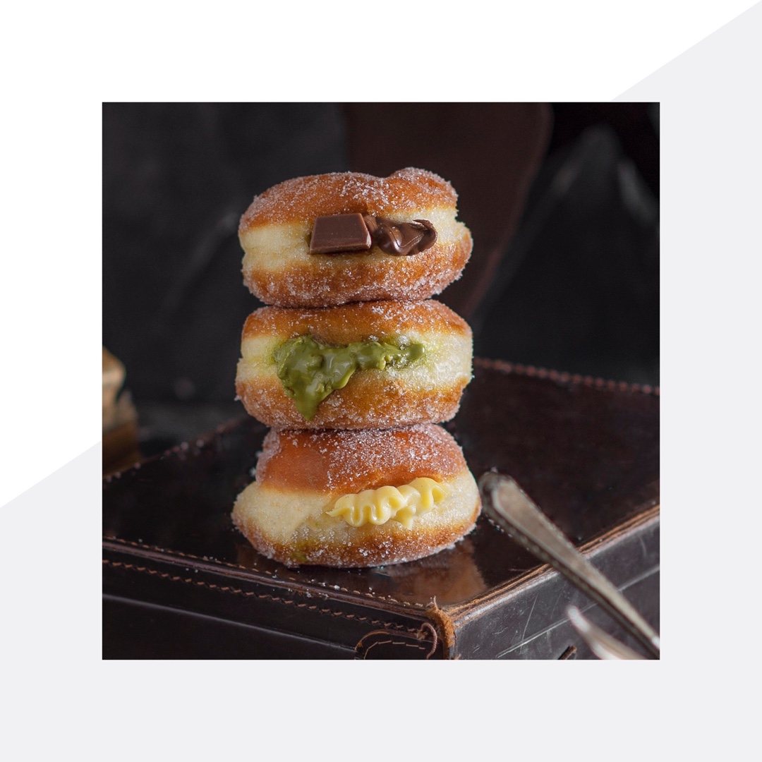 redcreambakery's tweet photo. ألذ مخاد 😋 https://t.co/eRstpH9Xac