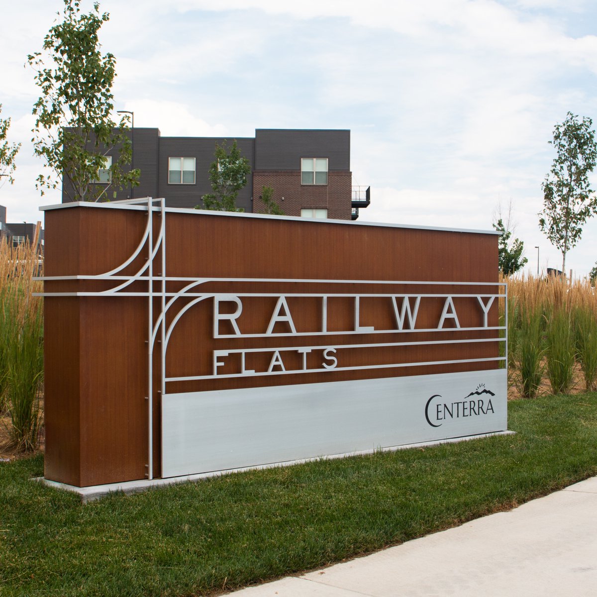 Happy Wednesday everyone! Here is a peek at <a href="/Railwayflats/">Railway Flats Apartments</a>, a recently completed residential project for <a href="/mcwhinneyco/">McWHINNEY</a>  located in Loveland, CO &amp; inspired by Loveland's historical ties to the Colorado Central Railroad.

arthousedenver.com/portfolio/rail…
