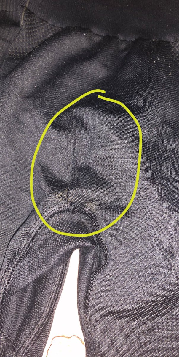 Jessie_Scrates's tweet photo. @Gymshark_Help my fave gym leggings are splitting already 🤨😤pls can u help https://t.co/2AzxOejDGN