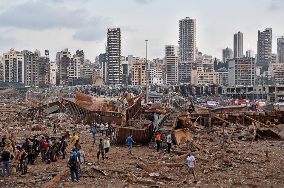 asliyoyo's tweet photo. Really heart breaking to watch what happened in Beirut. Thoughts and prayers are with those affected by this devastating explosion. #BeirutExplosion #Beruit https://t.co/fg26arFowT