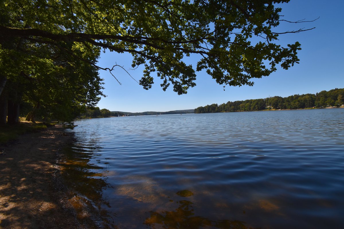 PierreBeaujean's tweet photo. Puis chui allé autour du lac des #setons https://t.co/DUAchAGkuy