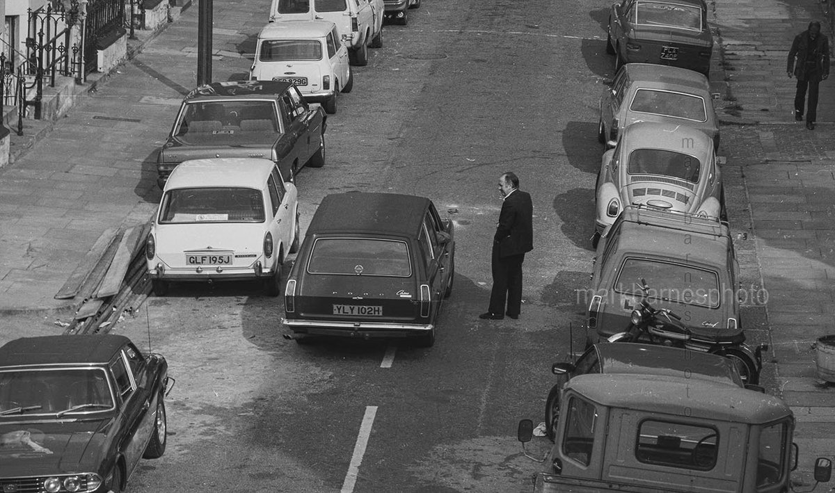 More memories: This sequence come from a roll of Pan F film - summer 1978. I was visiting my mate's flat above a shop on Church St overlooking Summerhouse Road. Obvs thing to do was take snaps 1/    <a href="/HistoryOfStokey/">Stoke Newington History</a>