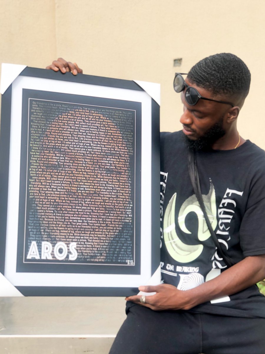 Divinhooo's tweet image. It will cost you $0 to retweet my “Custom Text Portrait 🖼” 😊