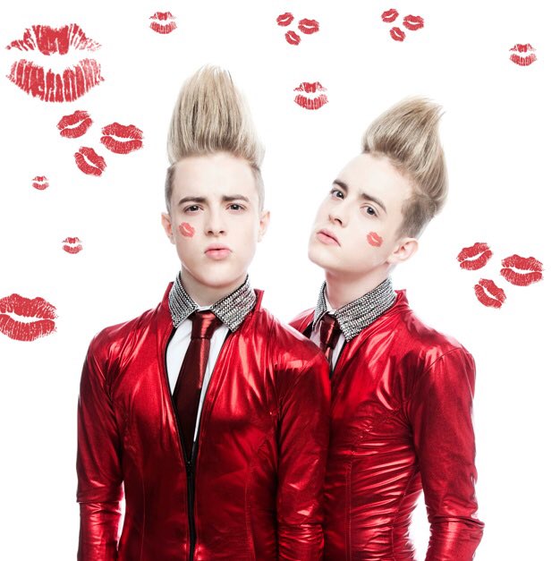 zaaabii's tweet photo. @planetjedward walked so @jamescharles could run. Don’t @ me. They are the creators of sister https://t.co/JH6vk5hteE