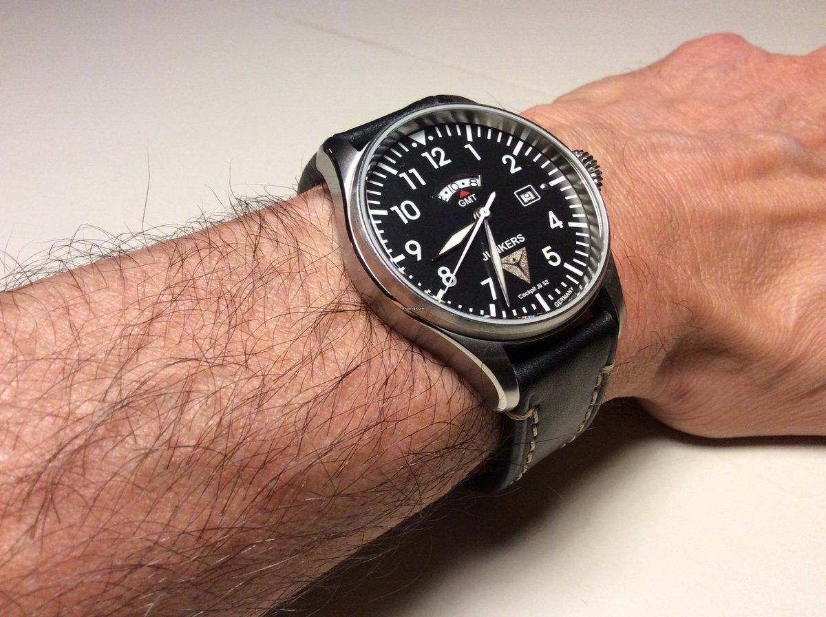 Junkers Cockpit JU52, cette montre représente parfaitement les valeurs d’une vrai aviatrice elle est simple et épurée. Prix 200€