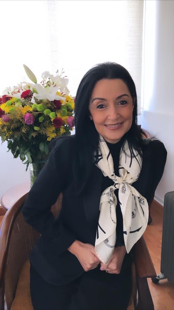 carolnajd's tweet photo. Please share!! 
Dima Abdel Samad Kaiss was visiting her dad at Roum Hospital, not found yet. Please notify if you know anything about her 🙏🏼 #مرفأ_بيروت #بيروت #لبنان https://t.co/toJDki4kPu